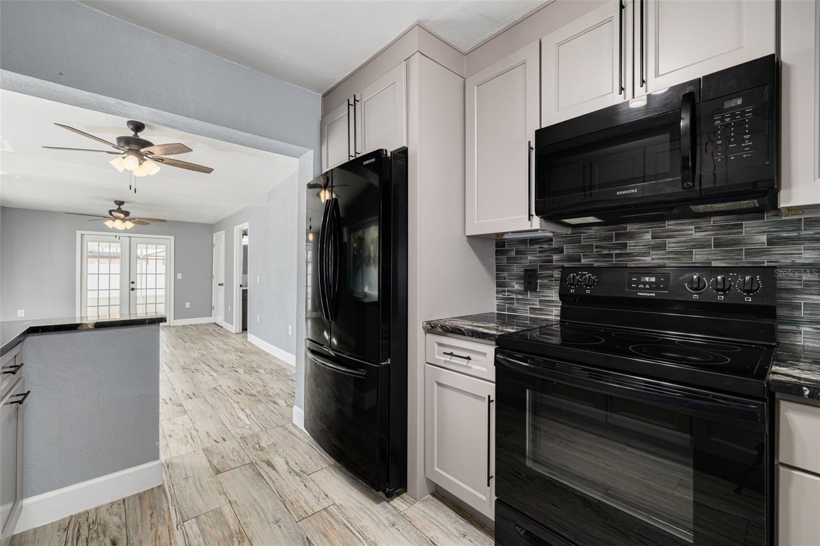 Image 26 of 48 For 4608 30th Avenue N