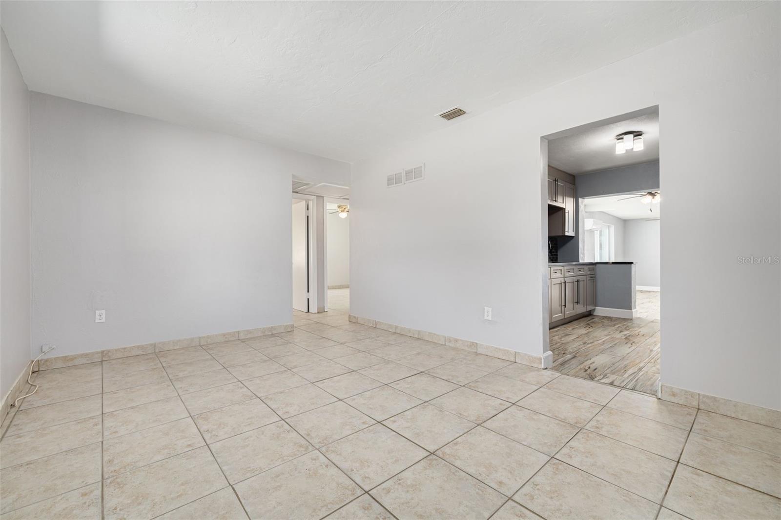 Image 28 of 48 For 4608 30th Avenue N