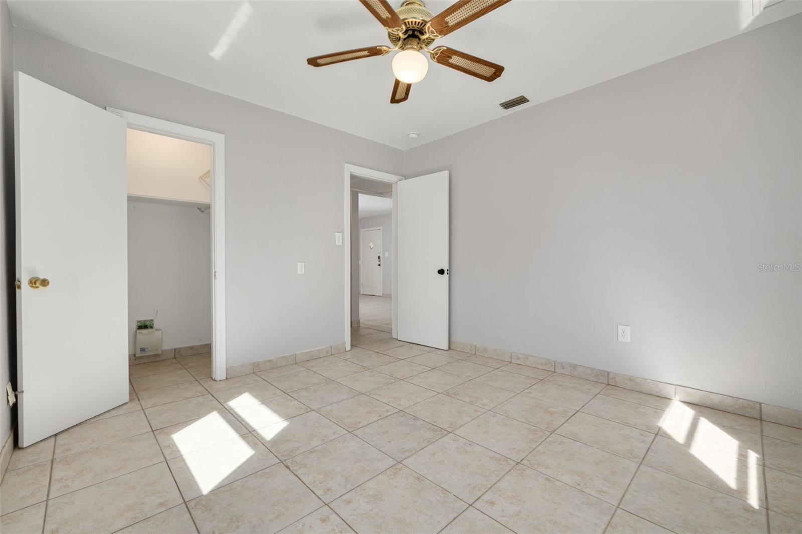 Image 33 of 48 For 4608 30th Avenue N