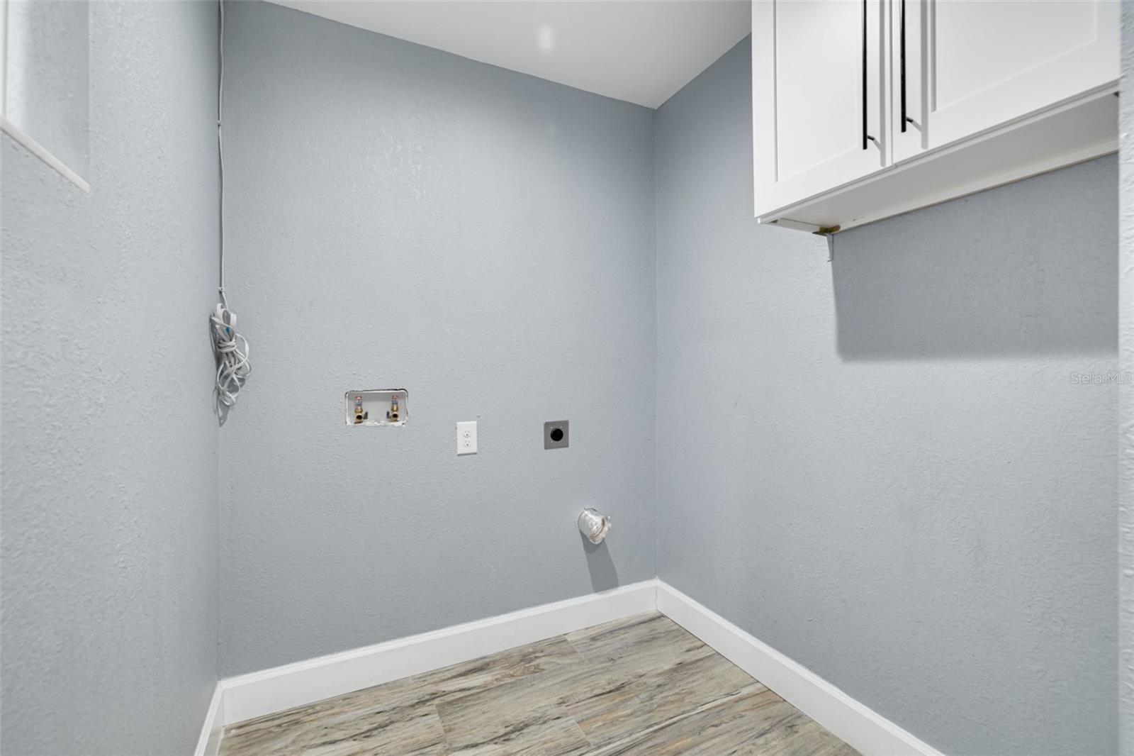 Image 7 of 48 For 4608 30th Avenue N