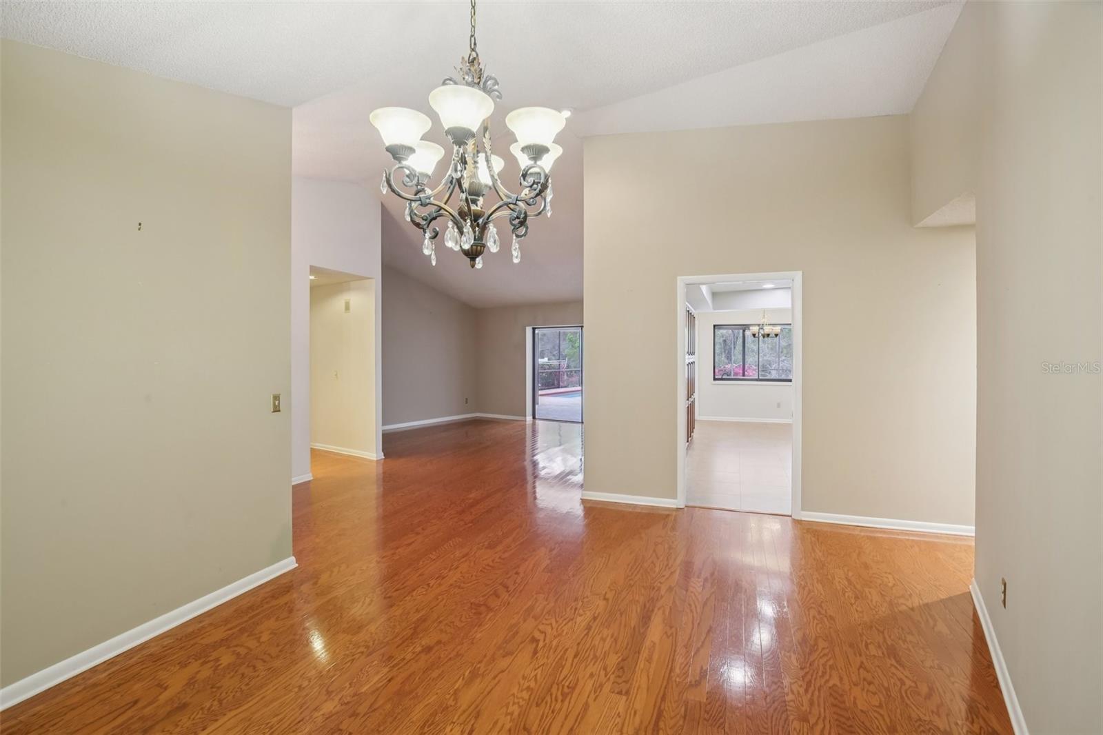 Image 11 of 61 For 17913 Clear Lake Drive