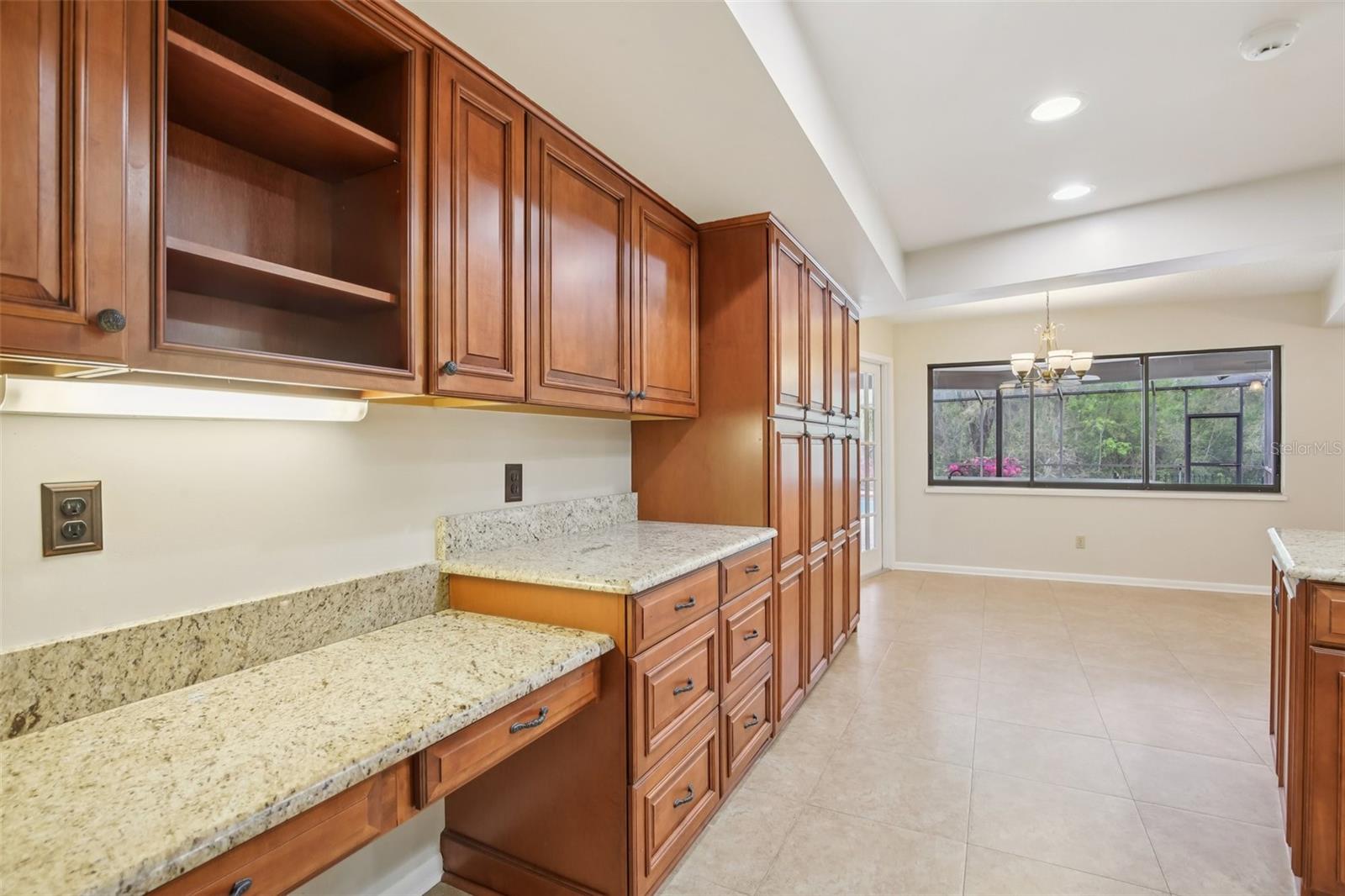 Image 17 of 61 For 17913 Clear Lake Drive