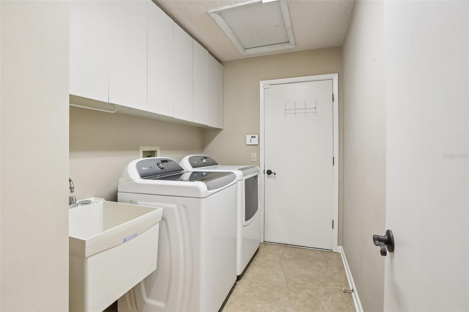 Image 21 of 61 For 17913 Clear Lake Drive