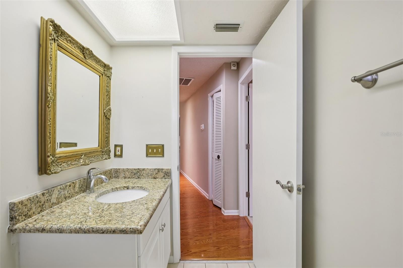 Image 26 of 61 For 17913 Clear Lake Drive