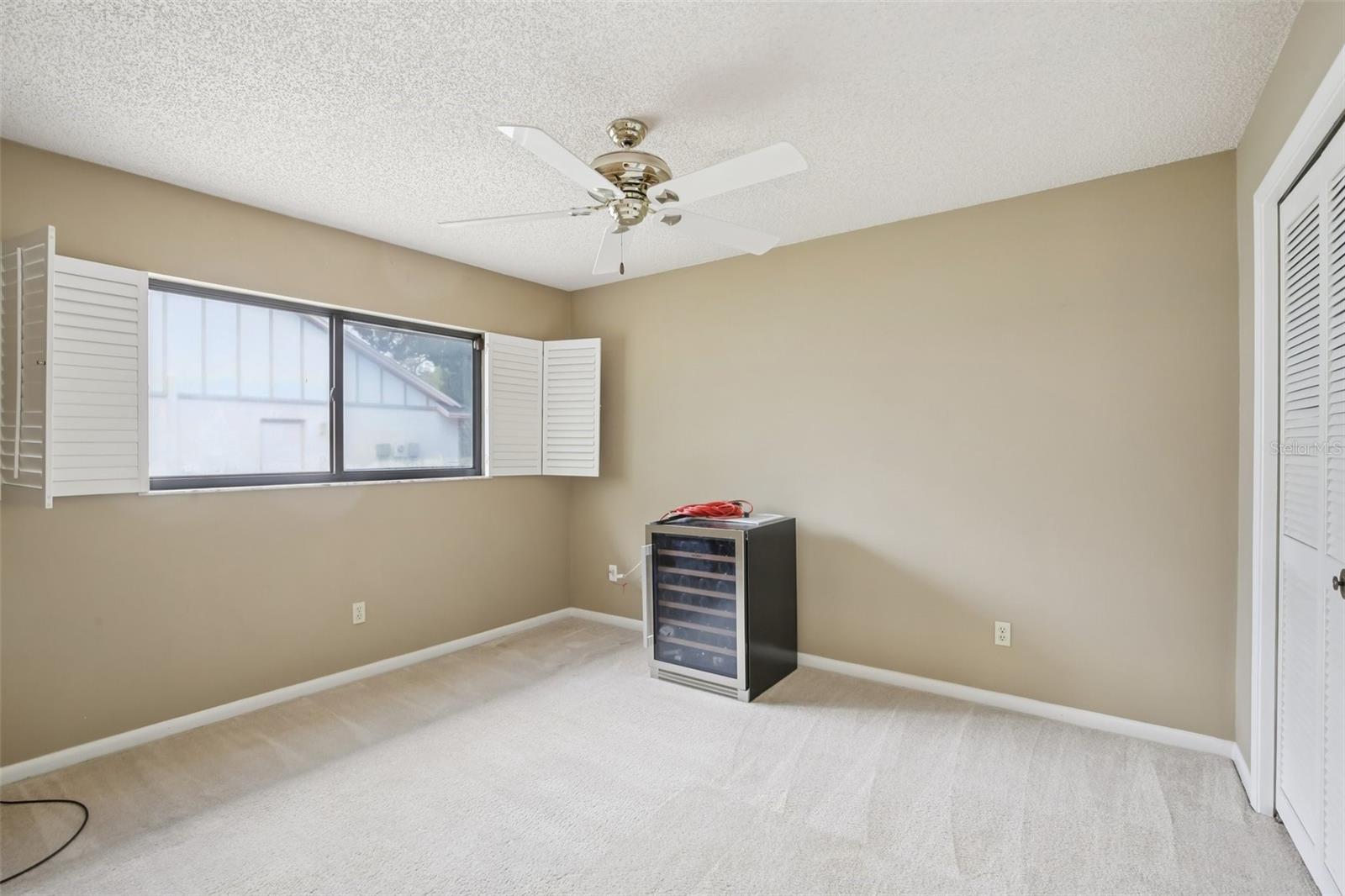 Image 27 of 61 For 17913 Clear Lake Drive