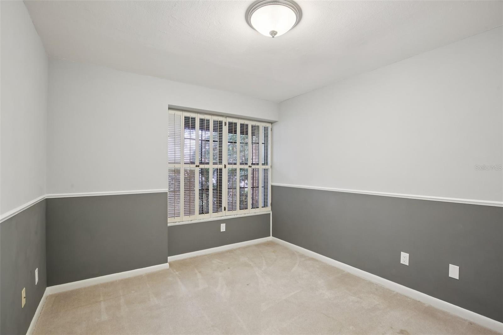 Image 31 of 61 For 17913 Clear Lake Drive