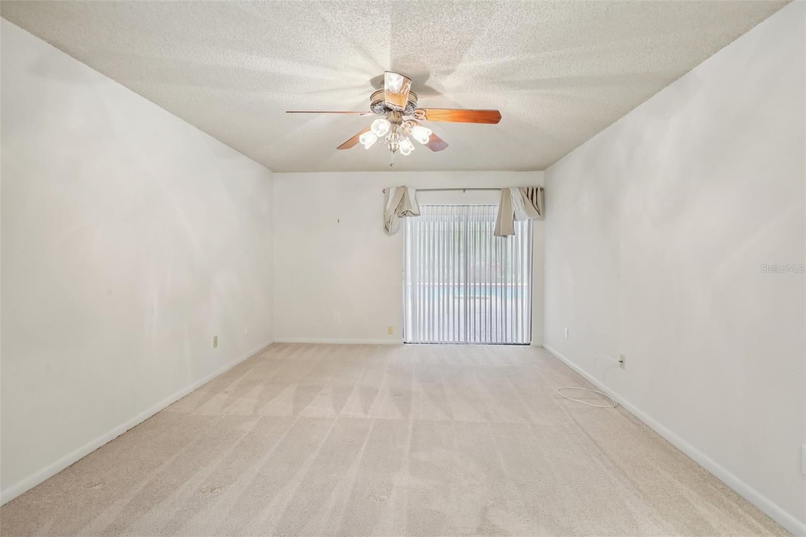 Image 33 of 61 For 17913 Clear Lake Drive