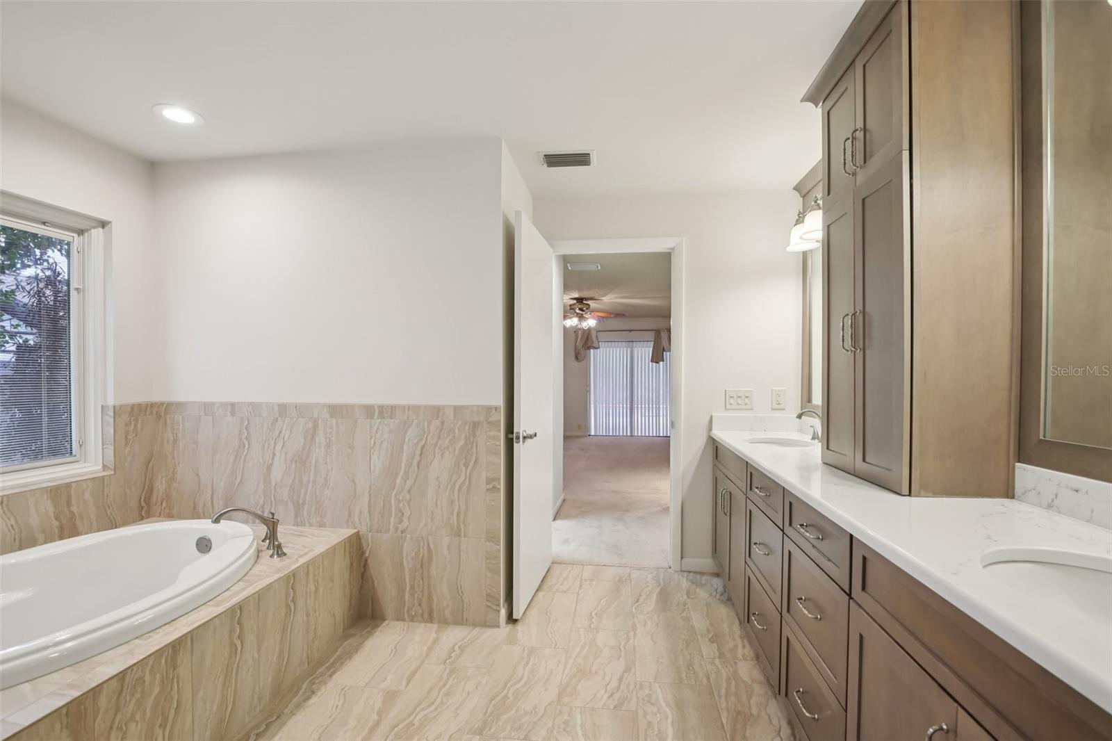 Image 39 of 61 For 17913 Clear Lake Drive