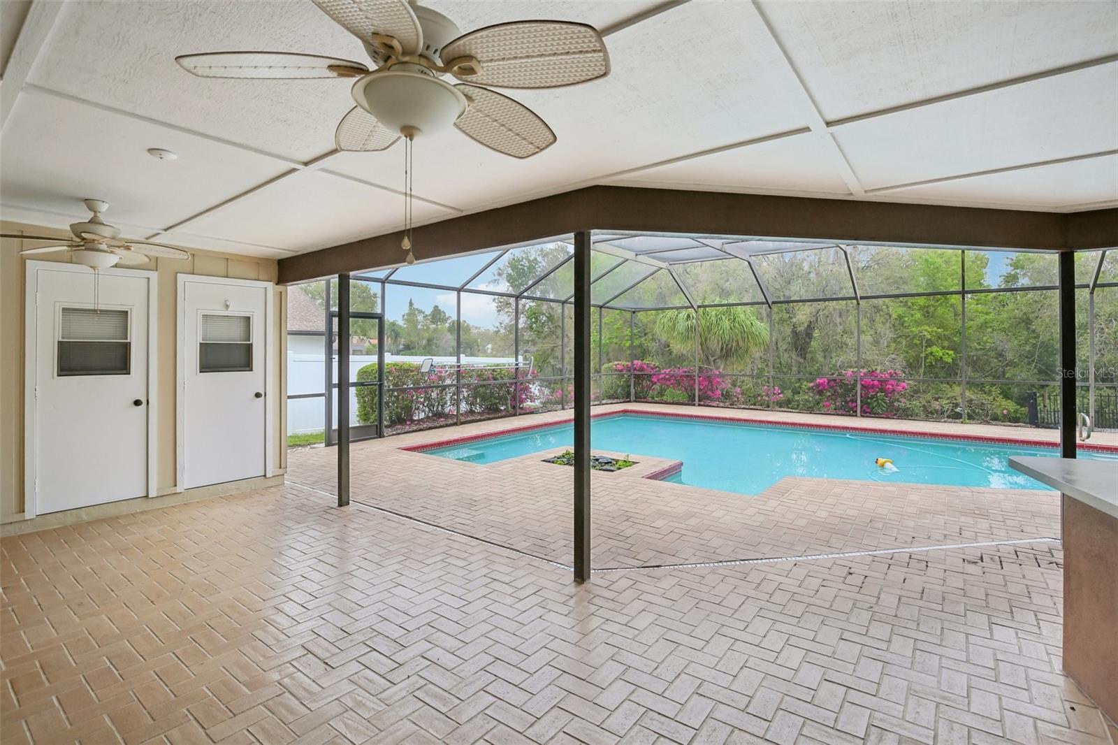 Image 43 of 61 For 17913 Clear Lake Drive