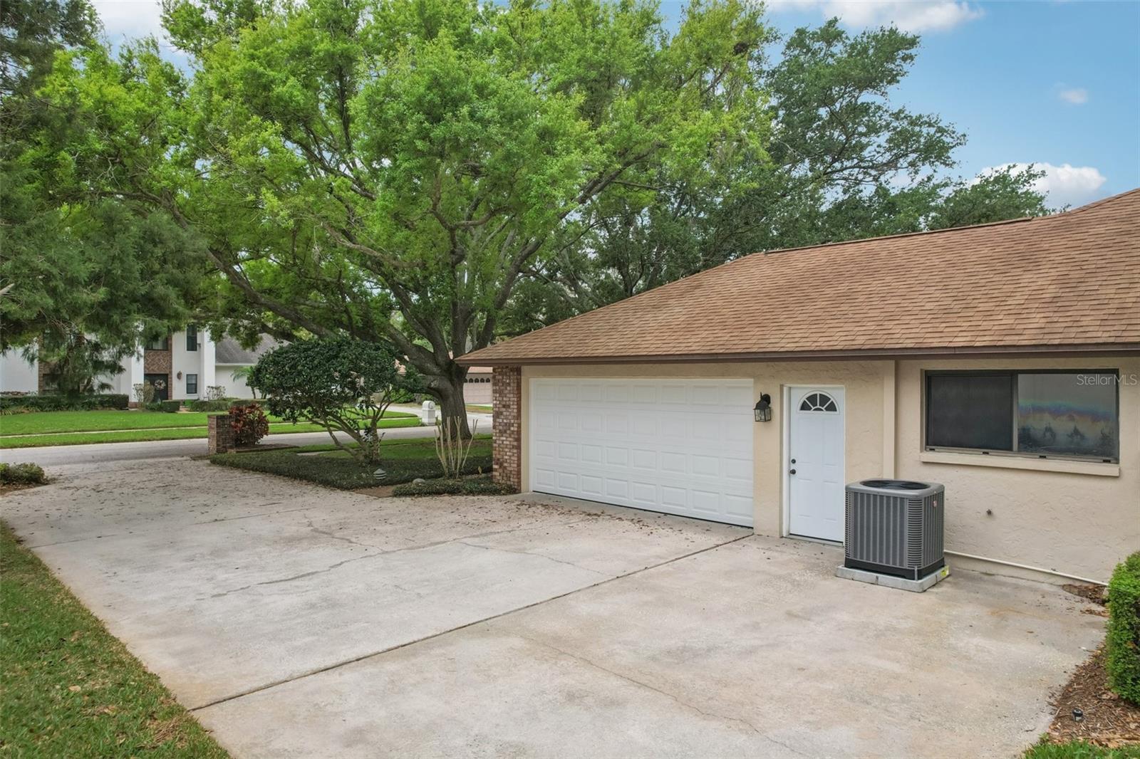 Image 6 of 61 For 17913 Clear Lake Drive