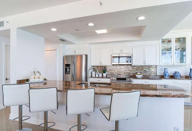 Image 16 of 85 For 1520 Gulf Boulevard 1602