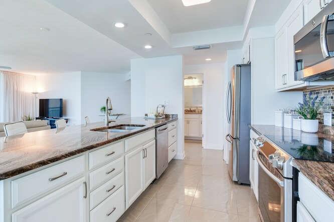 Image 17 of 85 For 1520 Gulf Boulevard 1602