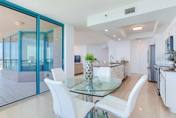 Image 22 of 85 For 1520 Gulf Boulevard 1602