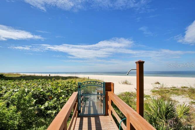 Image 81 of 85 For 1520 Gulf Boulevard 1602