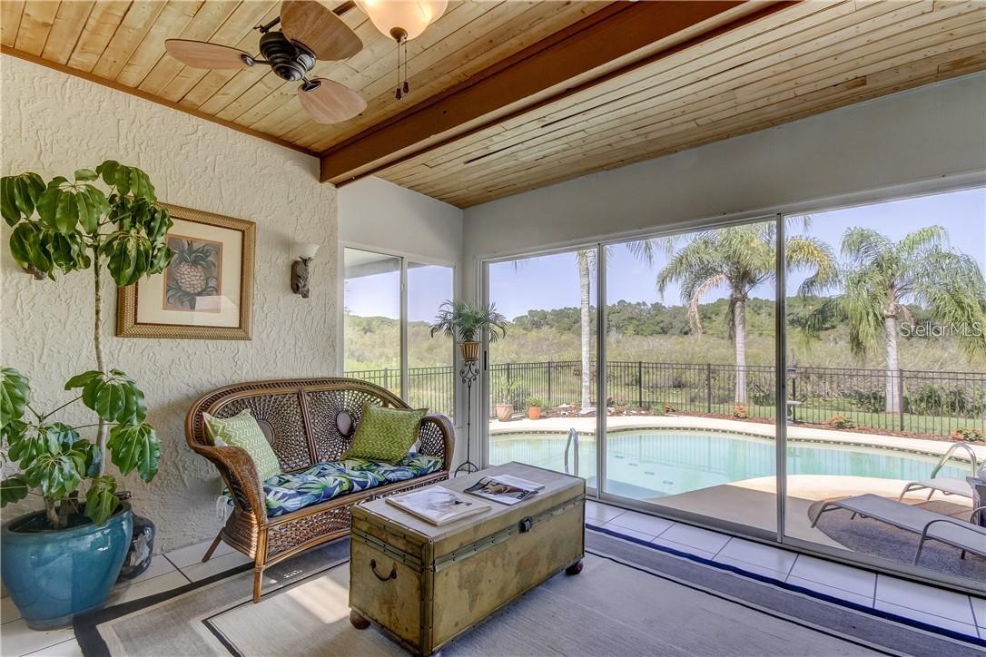 Image 18 of 37 For 9030 Bullrush Court