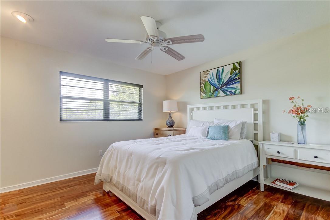 Image 20 of 37 For 9030 Bullrush Court