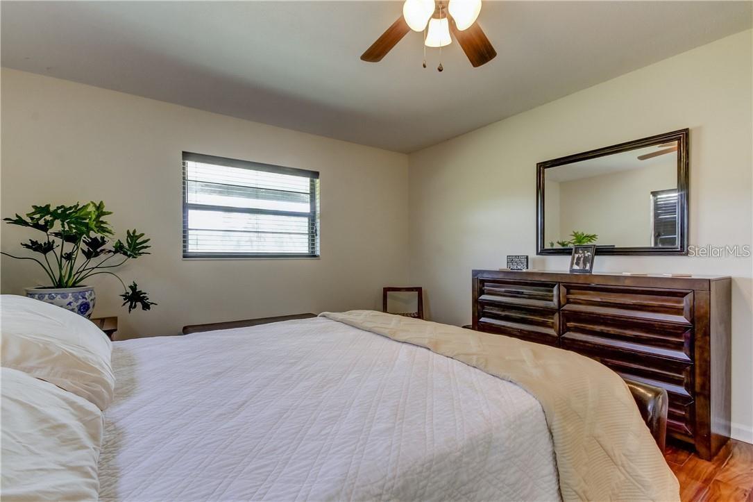 Image 22 of 37 For 9030 Bullrush Court