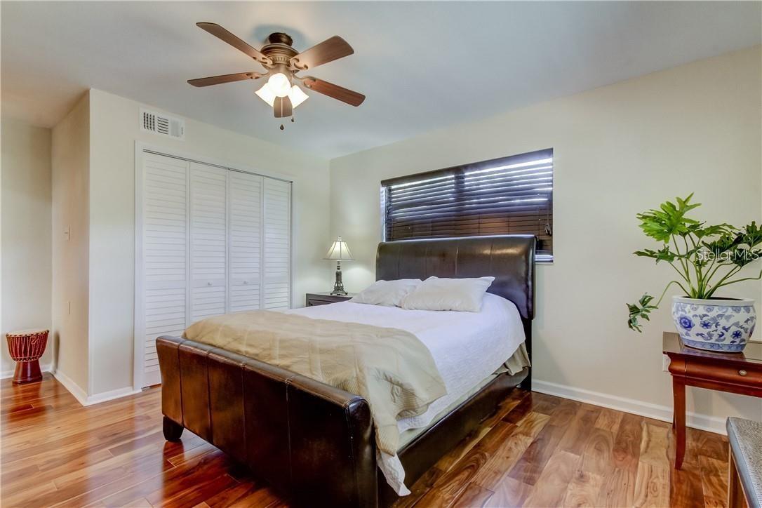 Image 23 of 37 For 9030 Bullrush Court