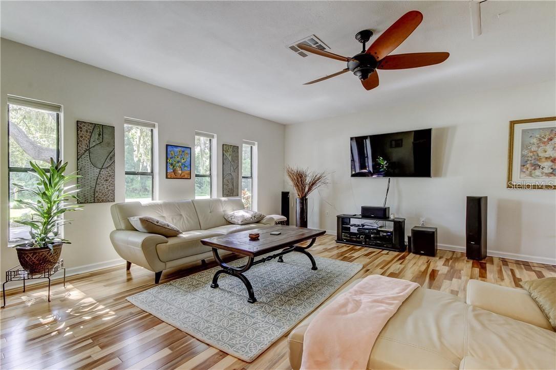 Image 8 of 37 For 9030 Bullrush Court