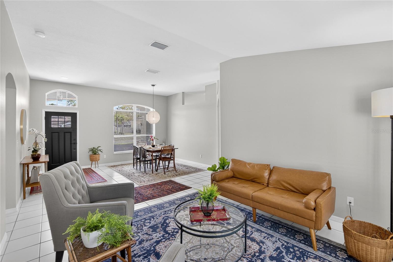 Image 13 of 62 For 702 Tuscanny Street