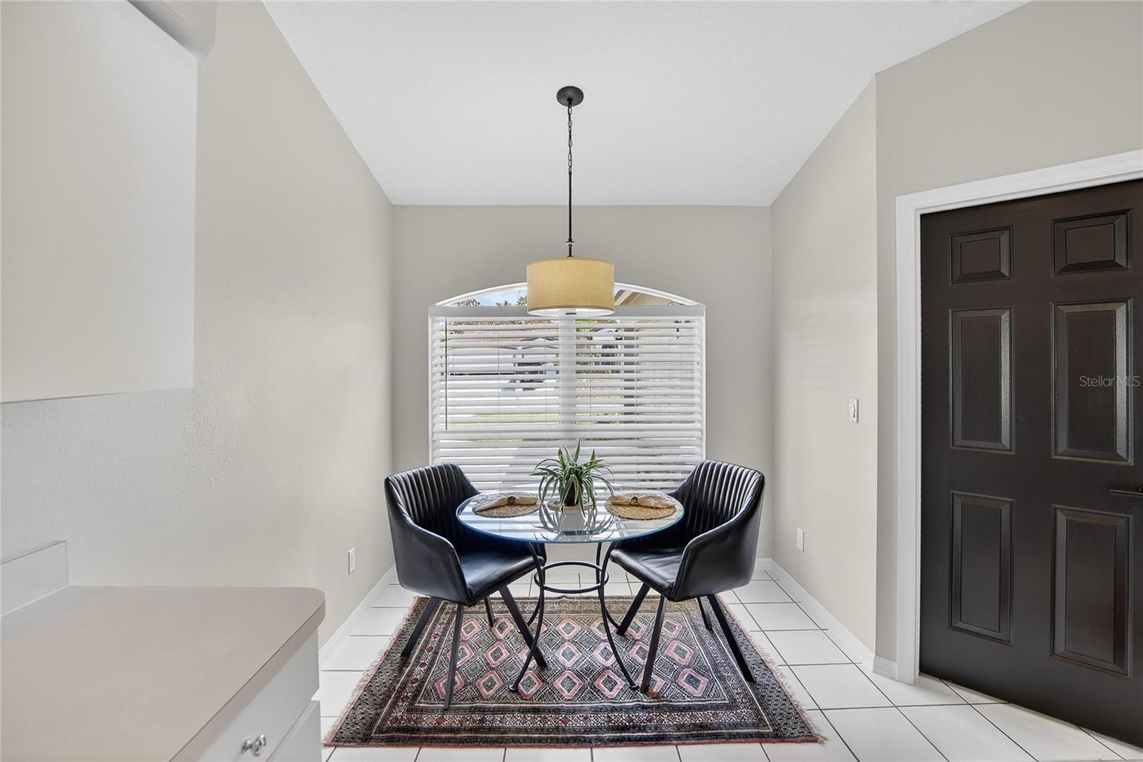 Image 27 of 62 For 702 Tuscanny Street