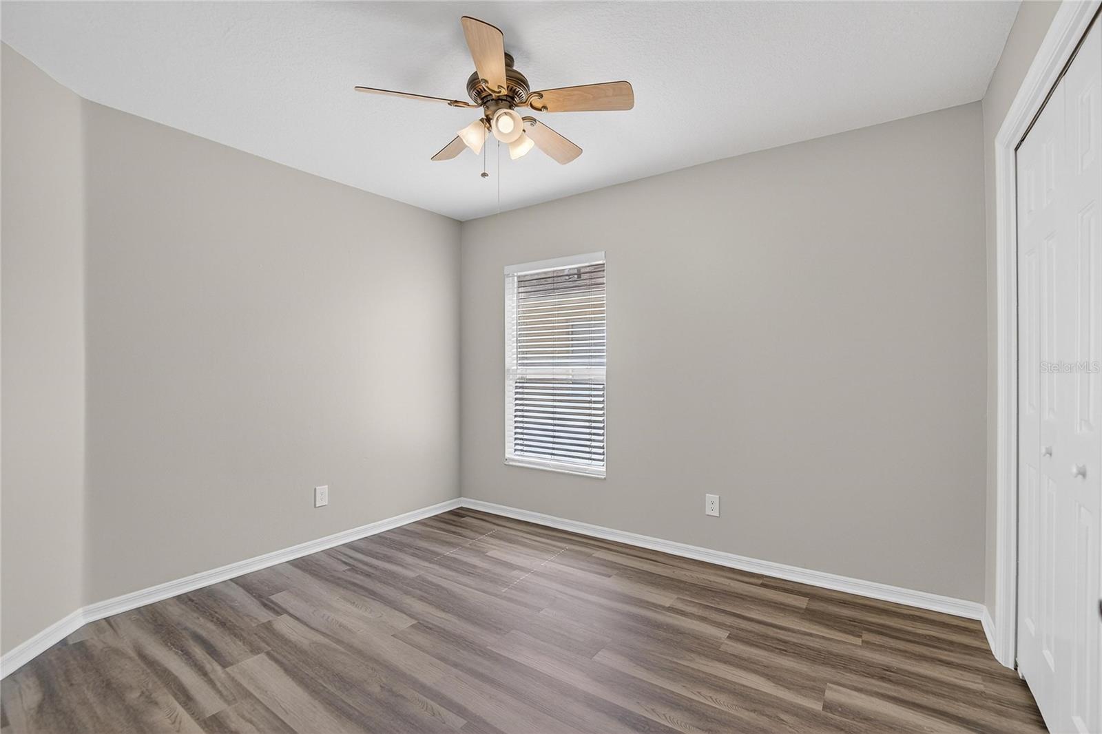 Image 34 of 62 For 702 Tuscanny Street