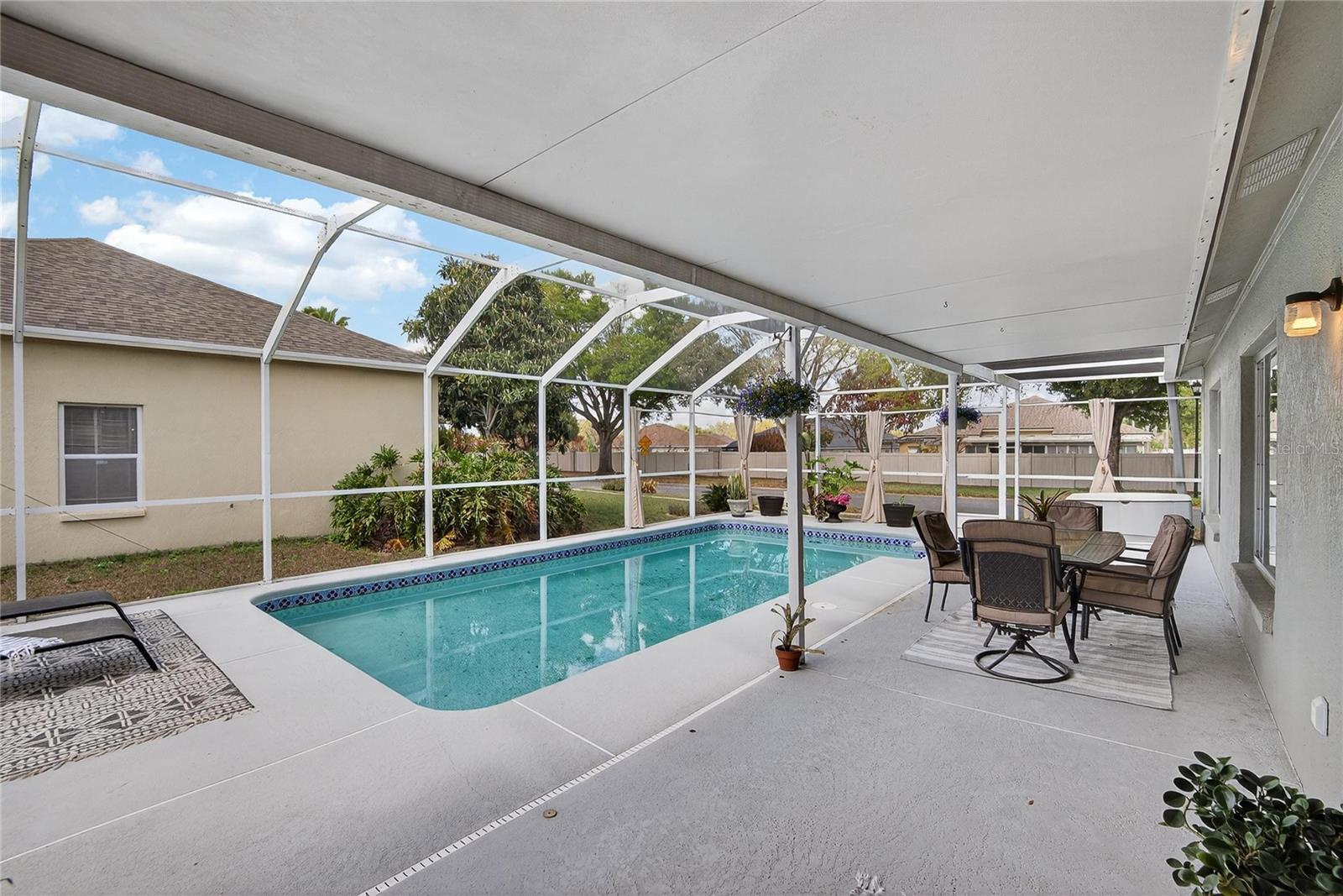 Image 43 of 62 For 702 Tuscanny Street