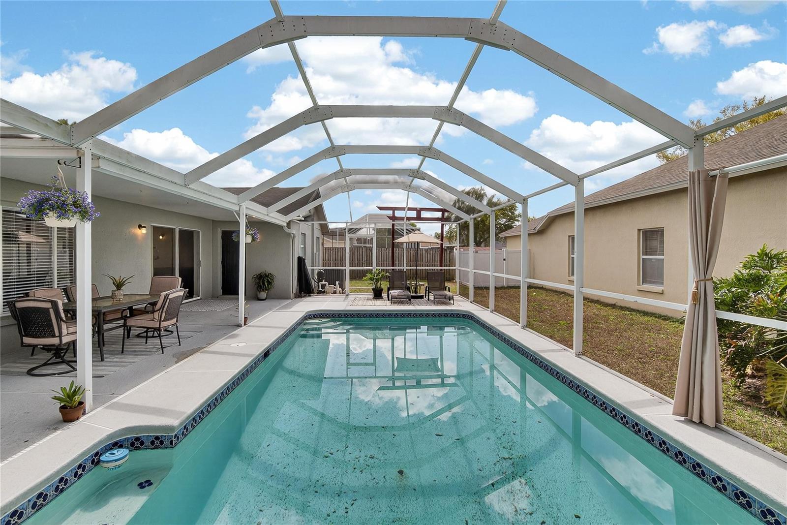 Image 44 of 62 For 702 Tuscanny Street