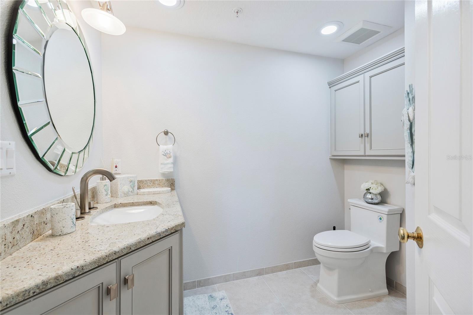 Image 20 of 54 For 1180 Gulf Boulevard 1105