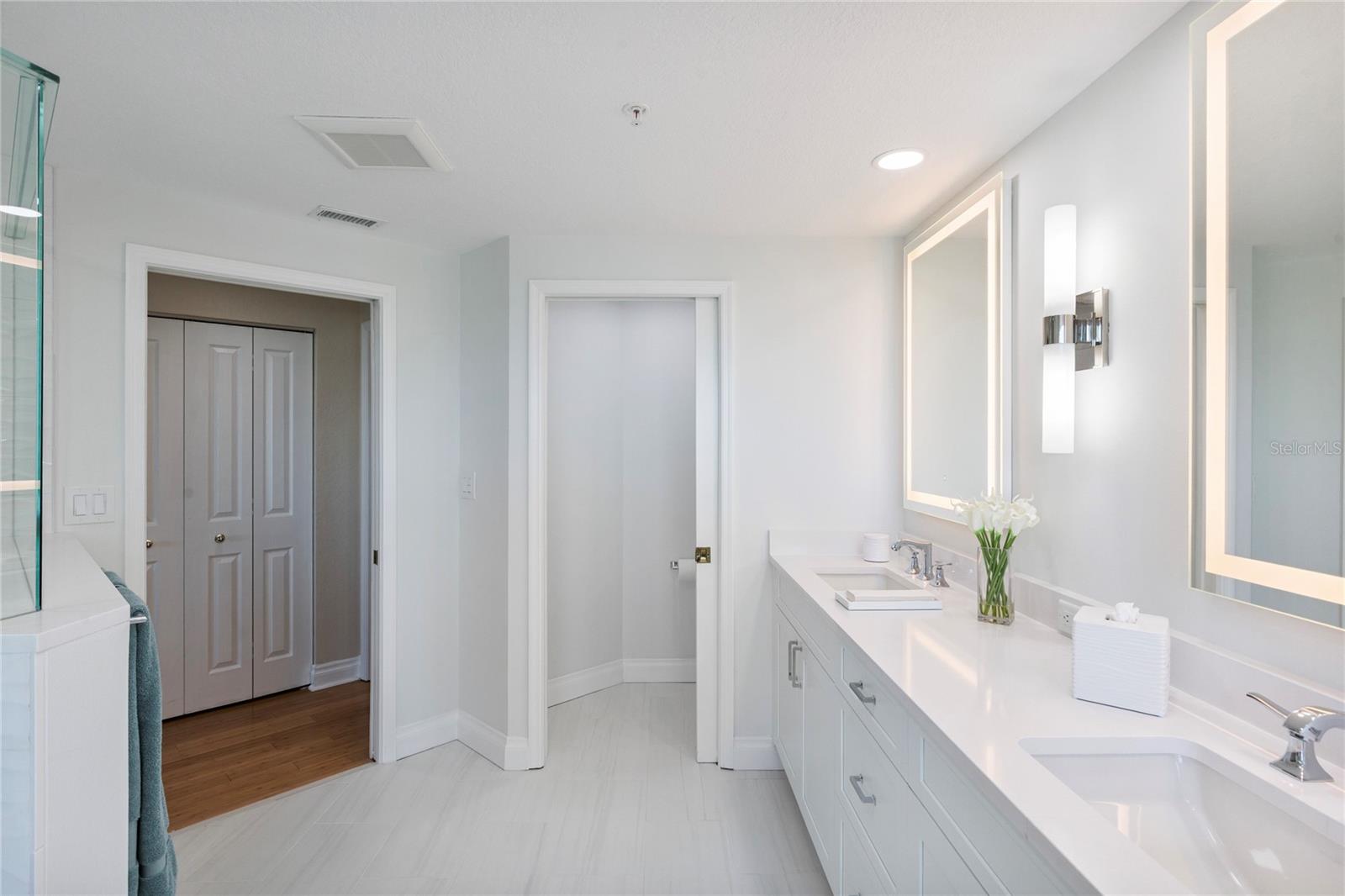 Image 26 of 54 For 1180 Gulf Boulevard 1105