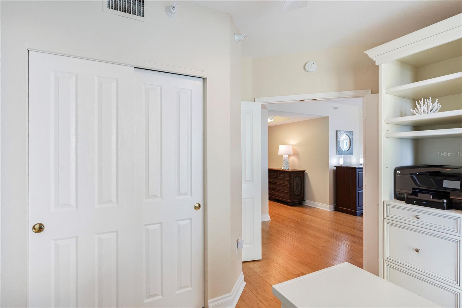 Image 32 of 54 For 1180 Gulf Boulevard 1105