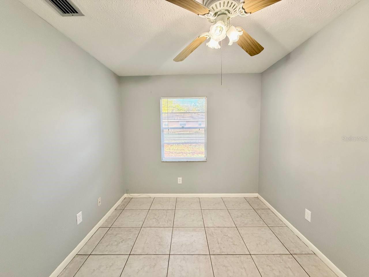 Image 16 of 19 For 10812 Hannaway Drive B