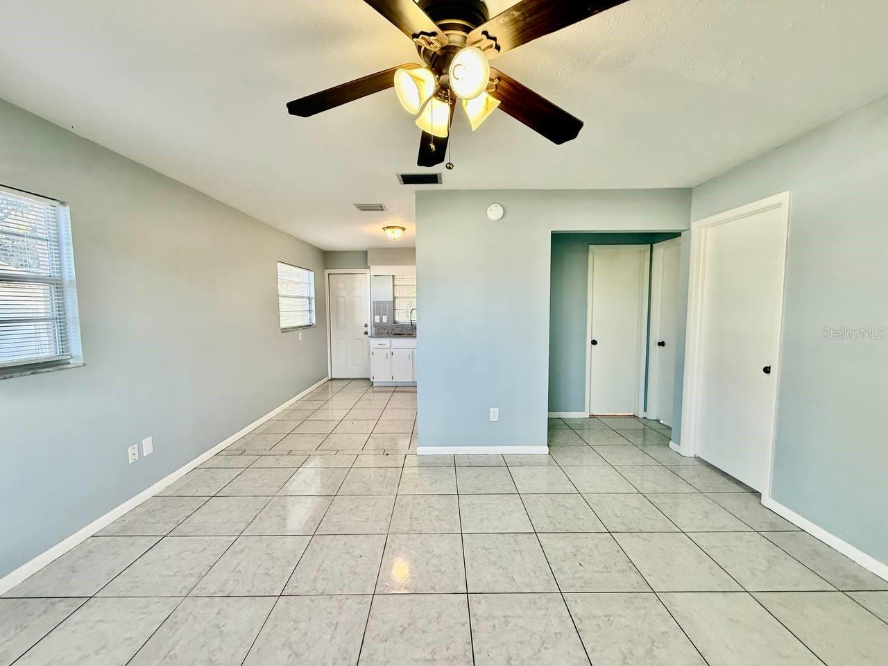 Image 8 of 19 For 10812 Hannaway Drive B