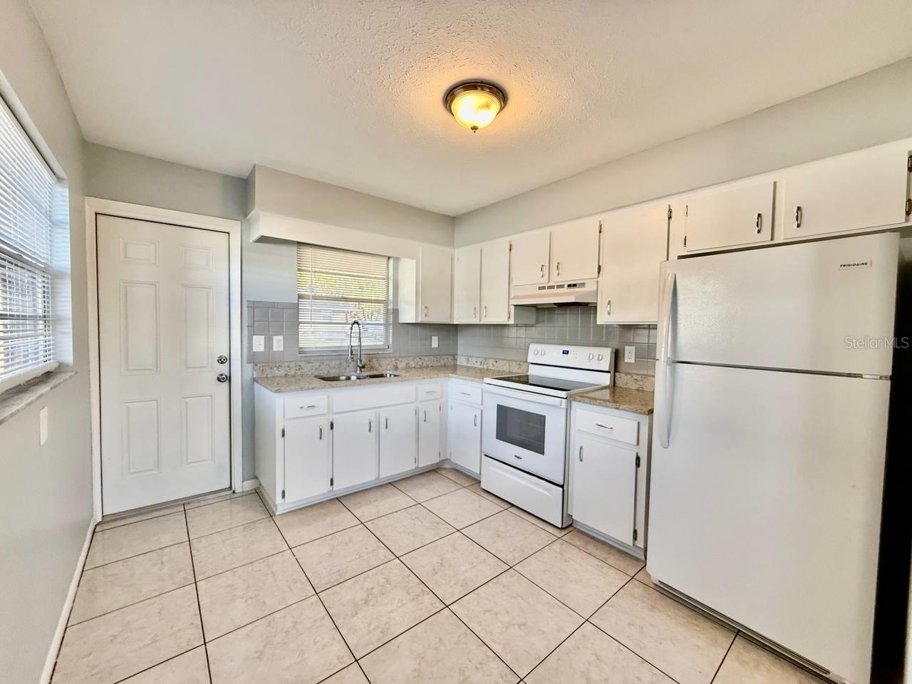 Image 9 of 19 For 10812 Hannaway Drive B