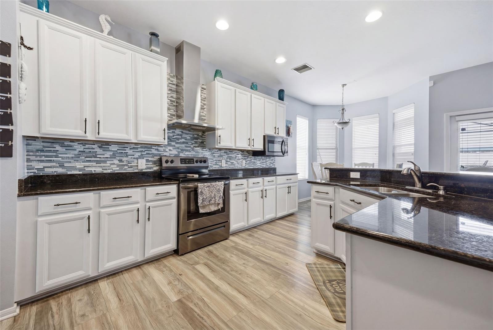 Image 12 of 39 For 7324 Forest Mere Drive