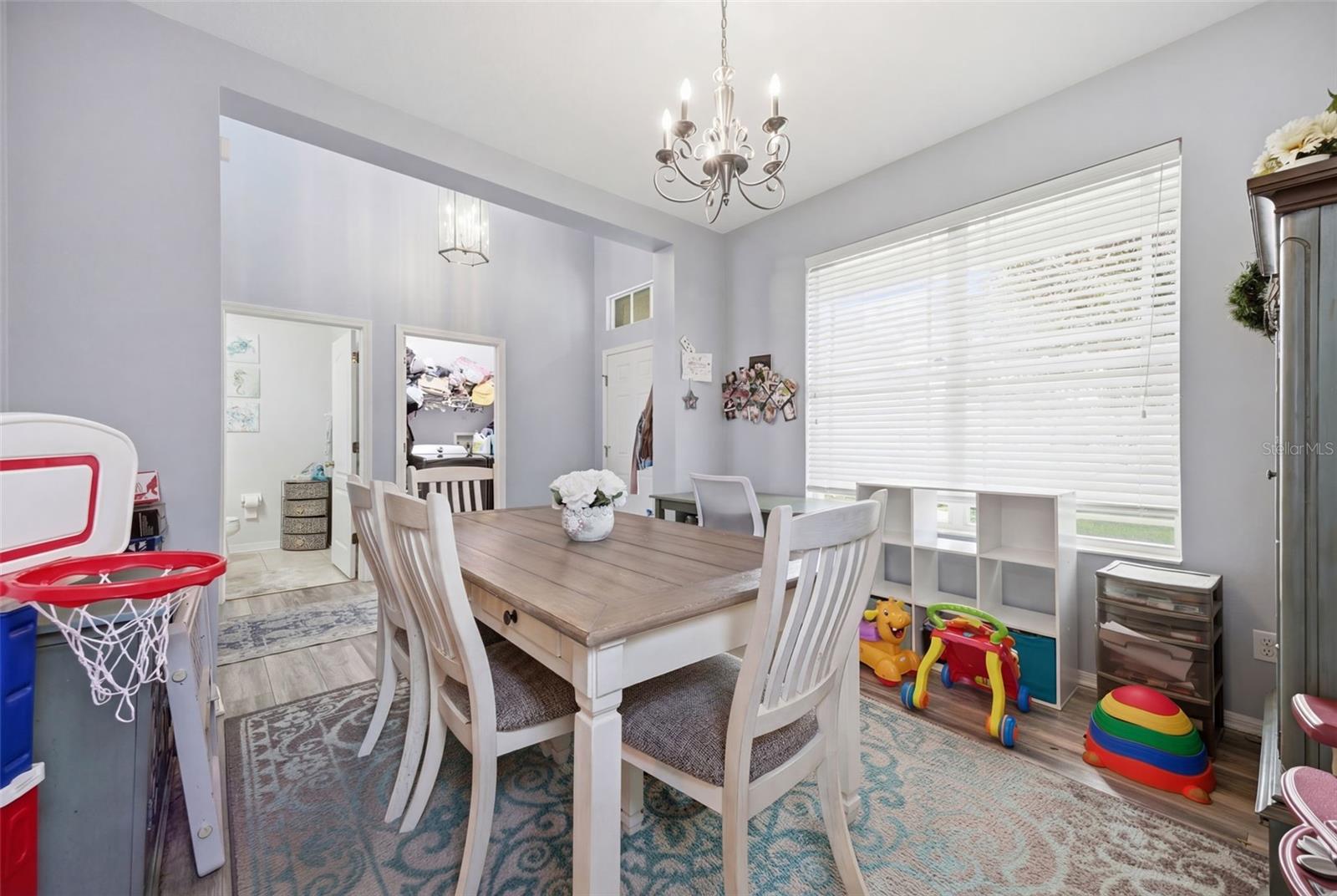 Image 8 of 39 For 7324 Forest Mere Drive