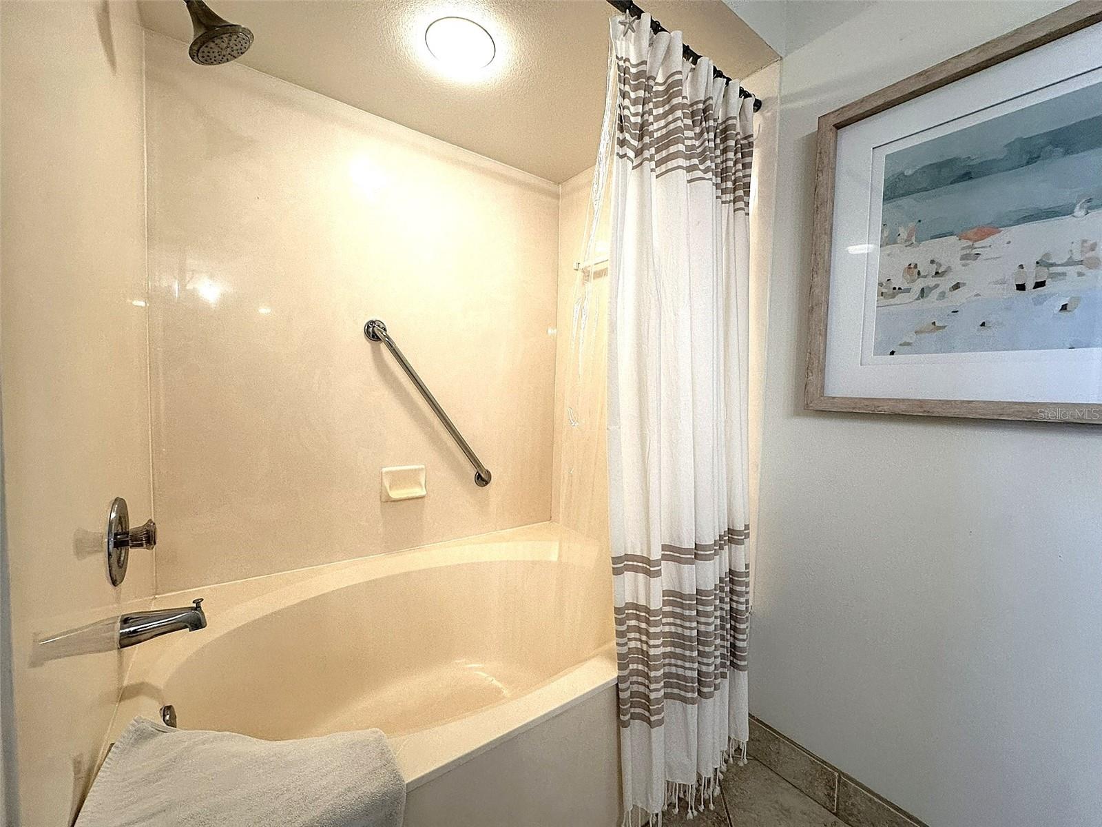 Image 17 of 23 For 6081 Bahia Del Mar Circle 154