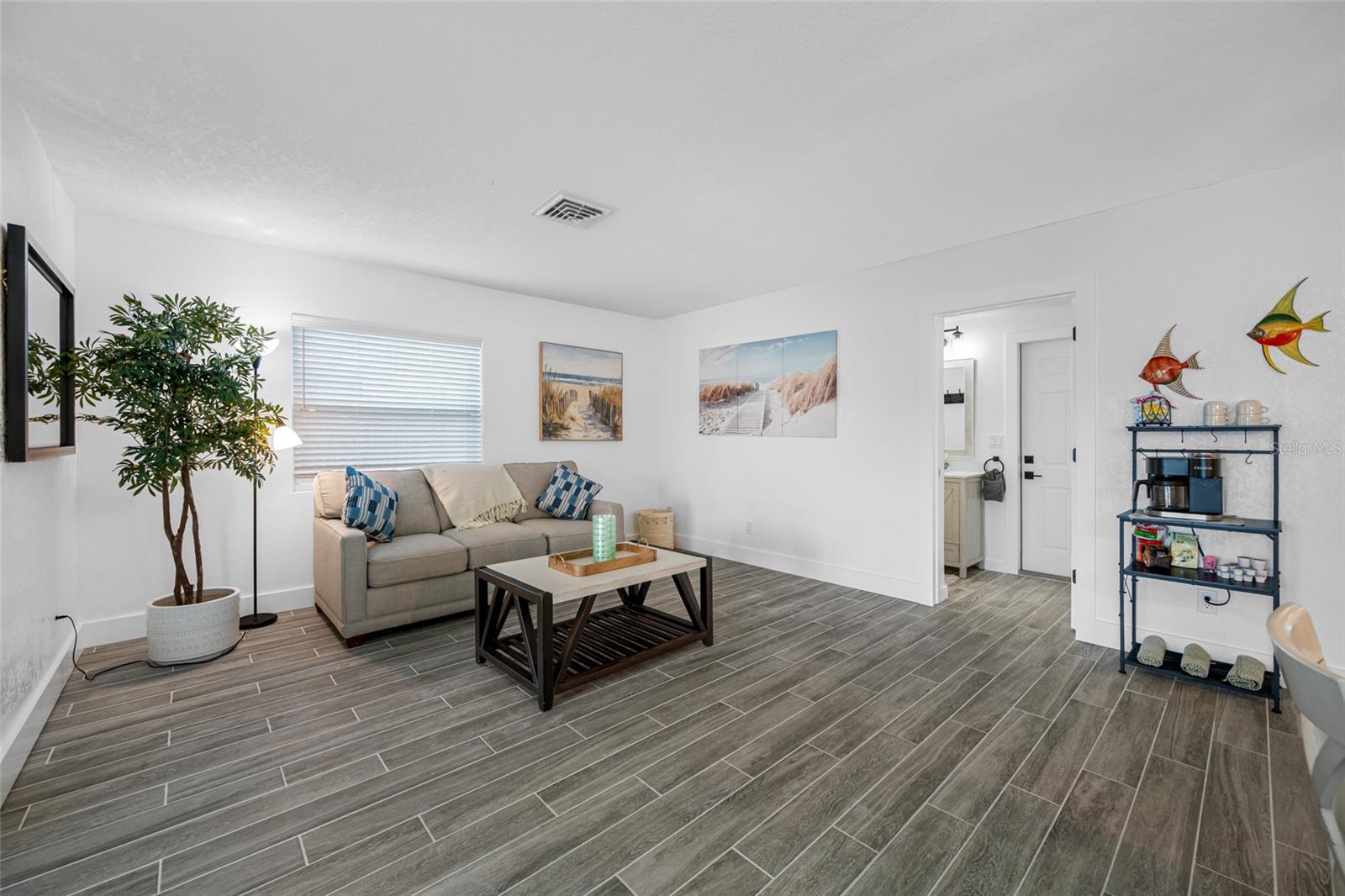 Image 11 of 55 For 404 18th Avenue