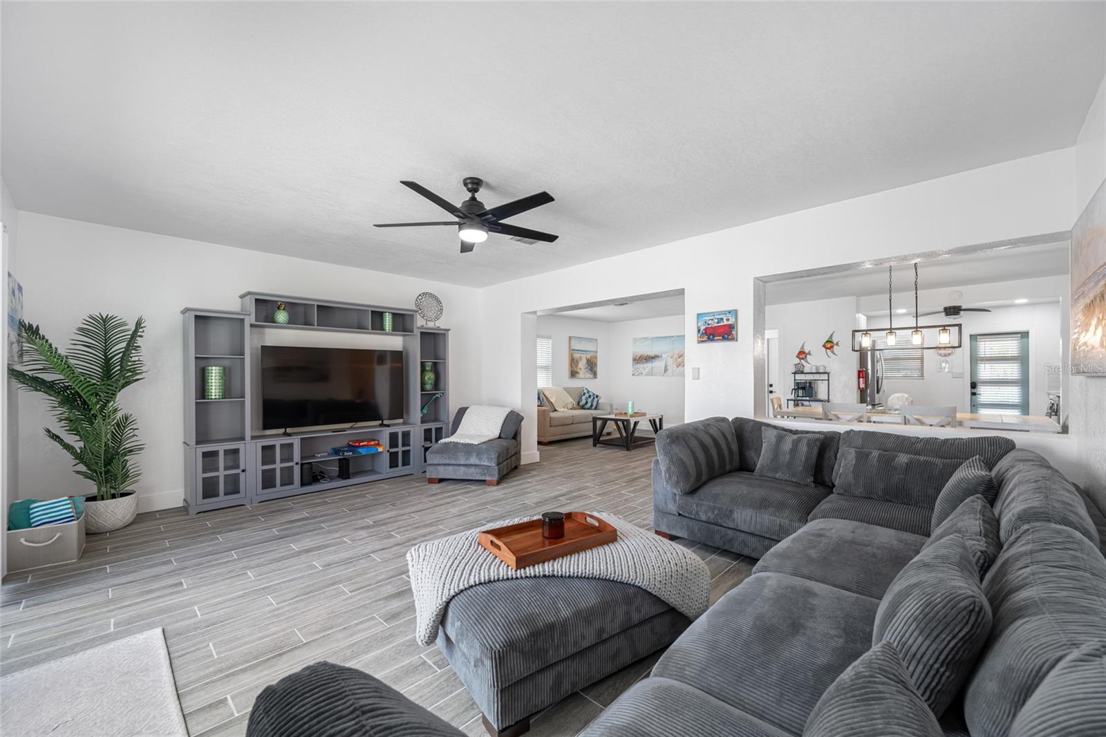 Image 14 of 55 For 404 18th Avenue