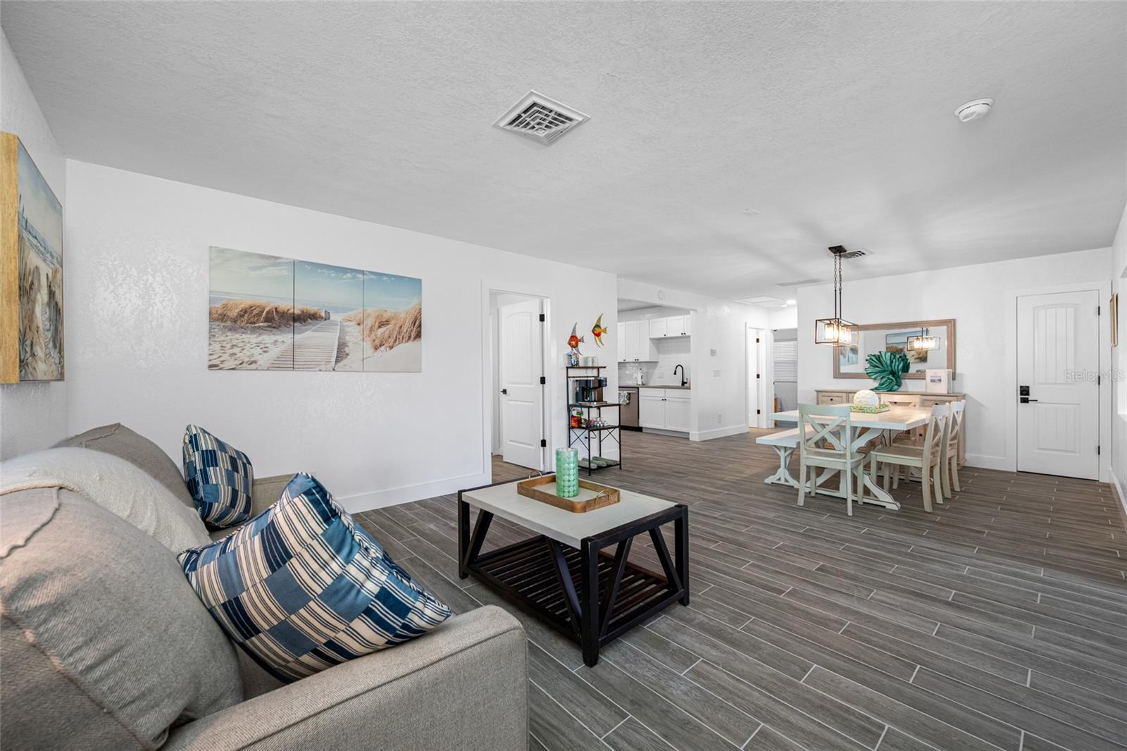 Image 15 of 55 For 404 18th Avenue