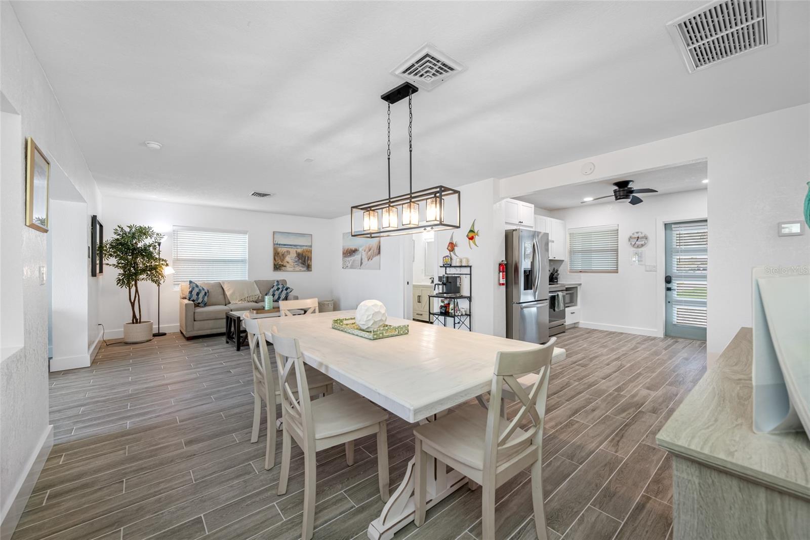 Image 19 of 55 For 404 18th Avenue