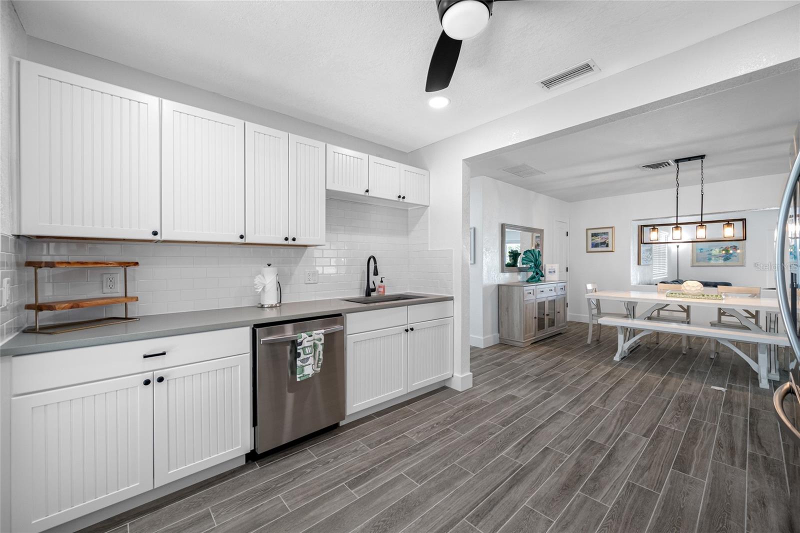 Image 20 of 55 For 404 18th Avenue