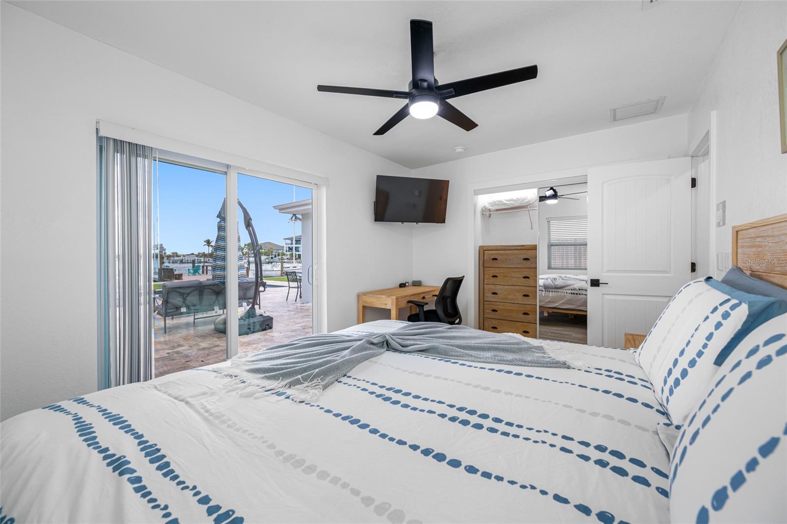 Image 24 of 55 For 404 18th Avenue