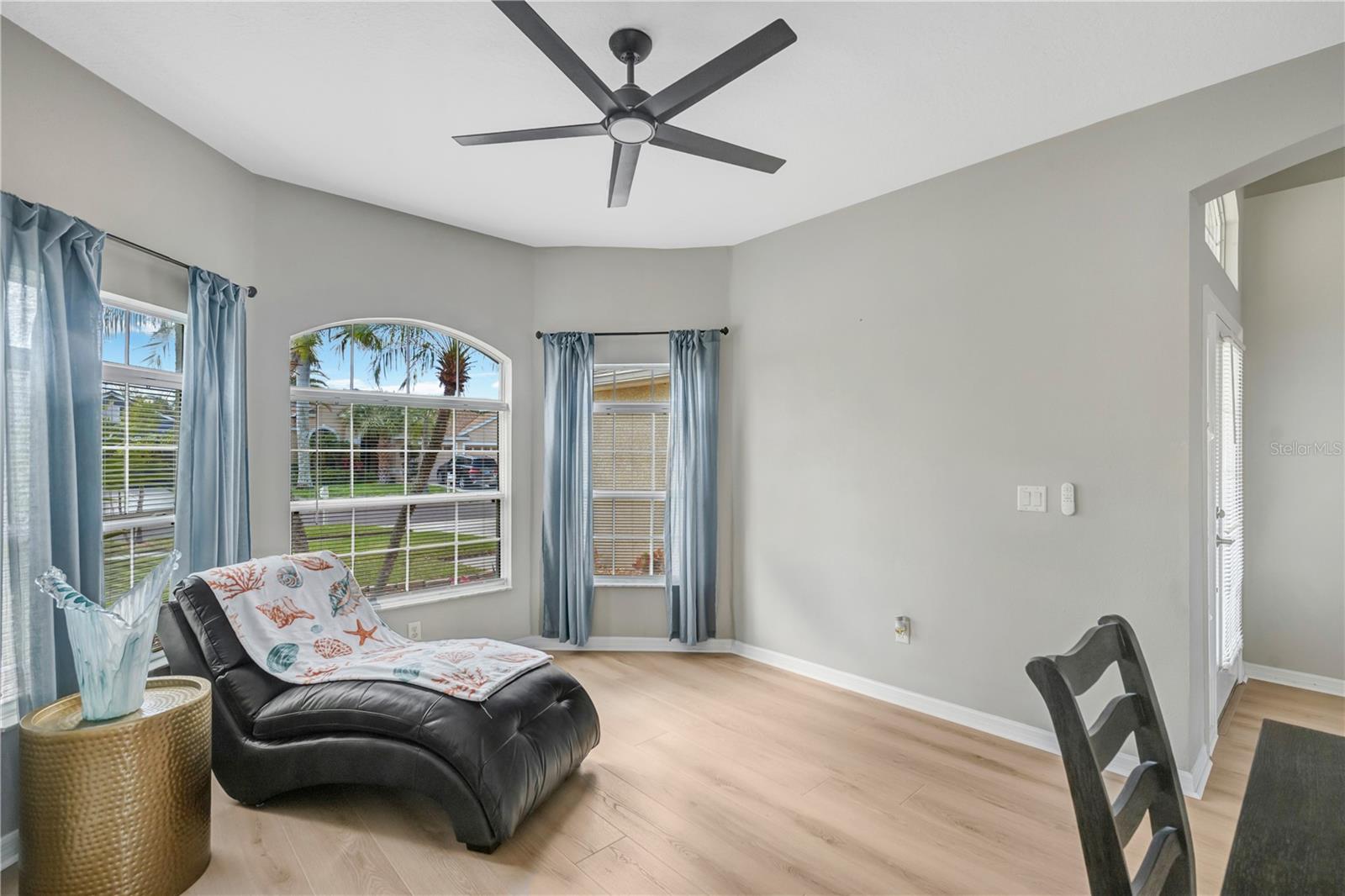 Image 14 of 61 For 1834 Mira Lago Circle