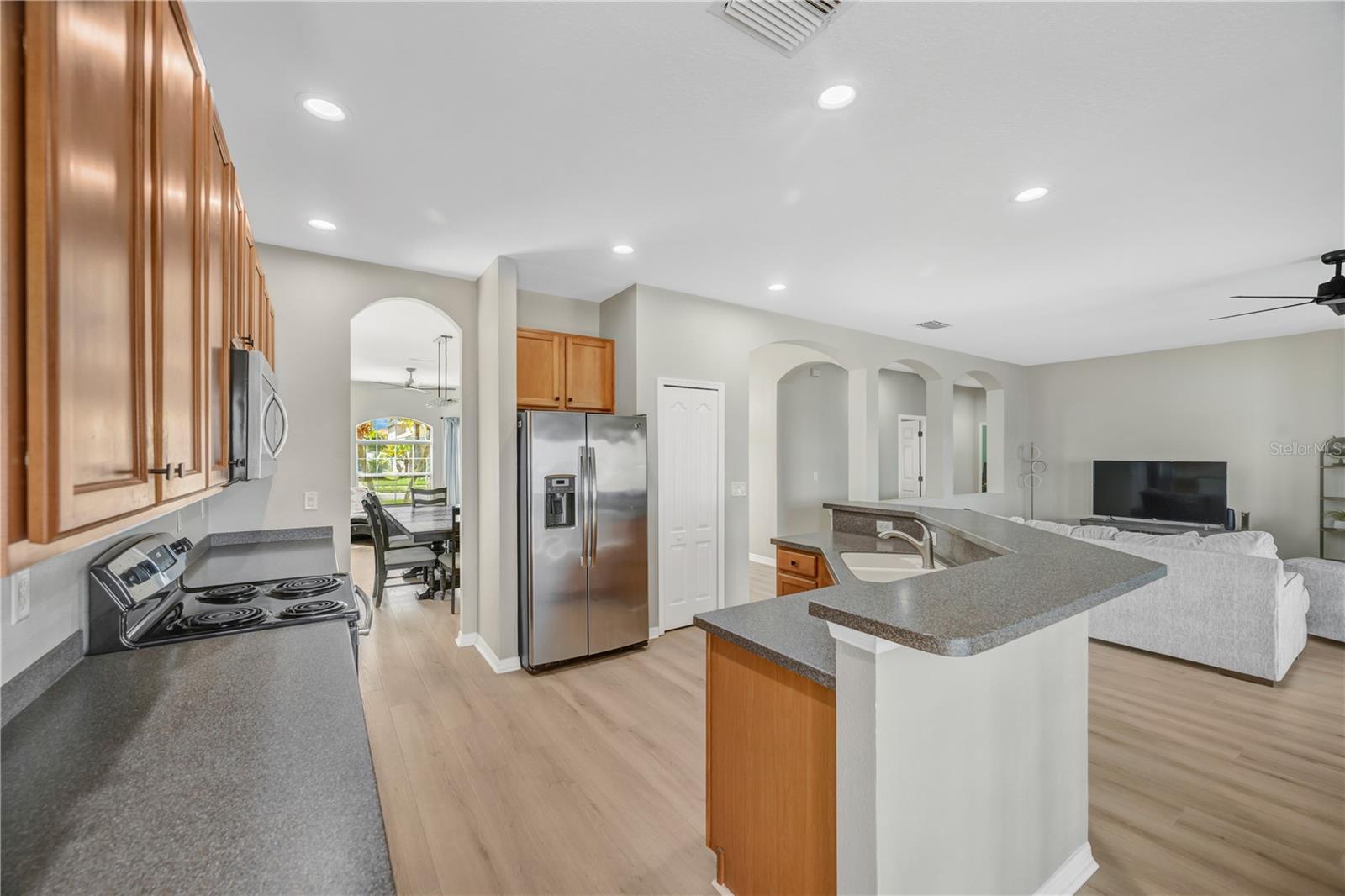 Image 3 of 61 For 1834 Mira Lago Circle