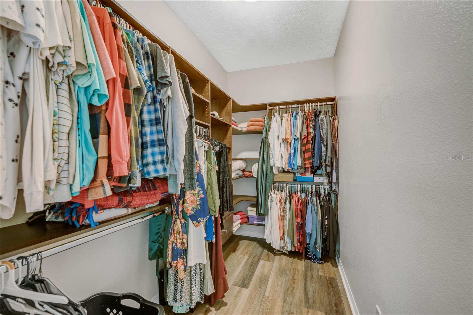 Image 33 of 61 For 1834 Mira Lago Circle