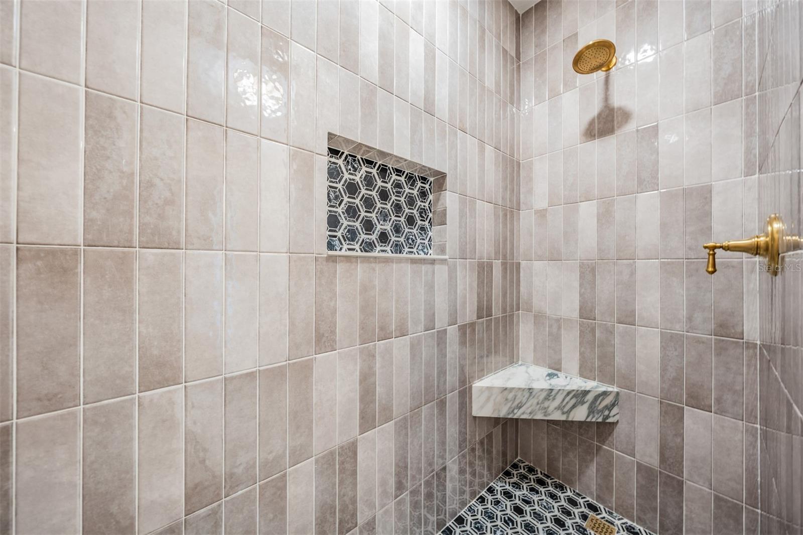 Image 43 of 97 For 2870 Cobblestone Drive