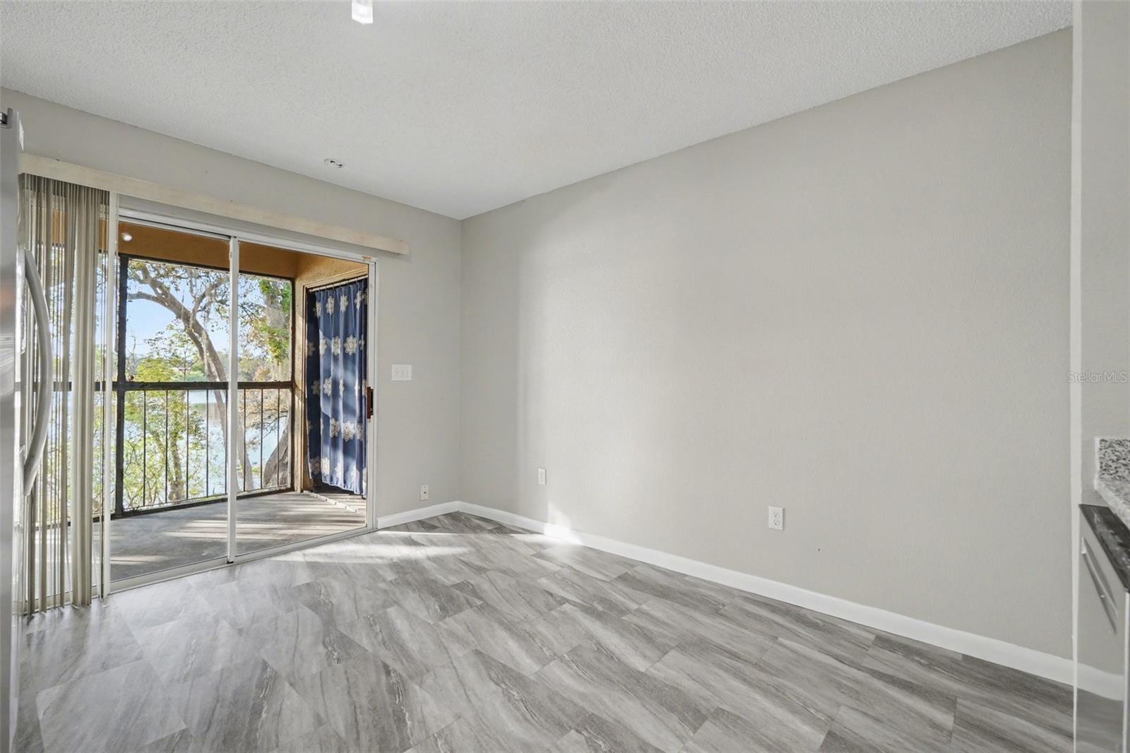 Image 10 of 40 For 7218 Bank Drive 205