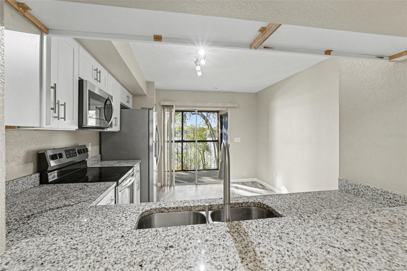 Image 11 of 40 For 7218 Bank Drive 205