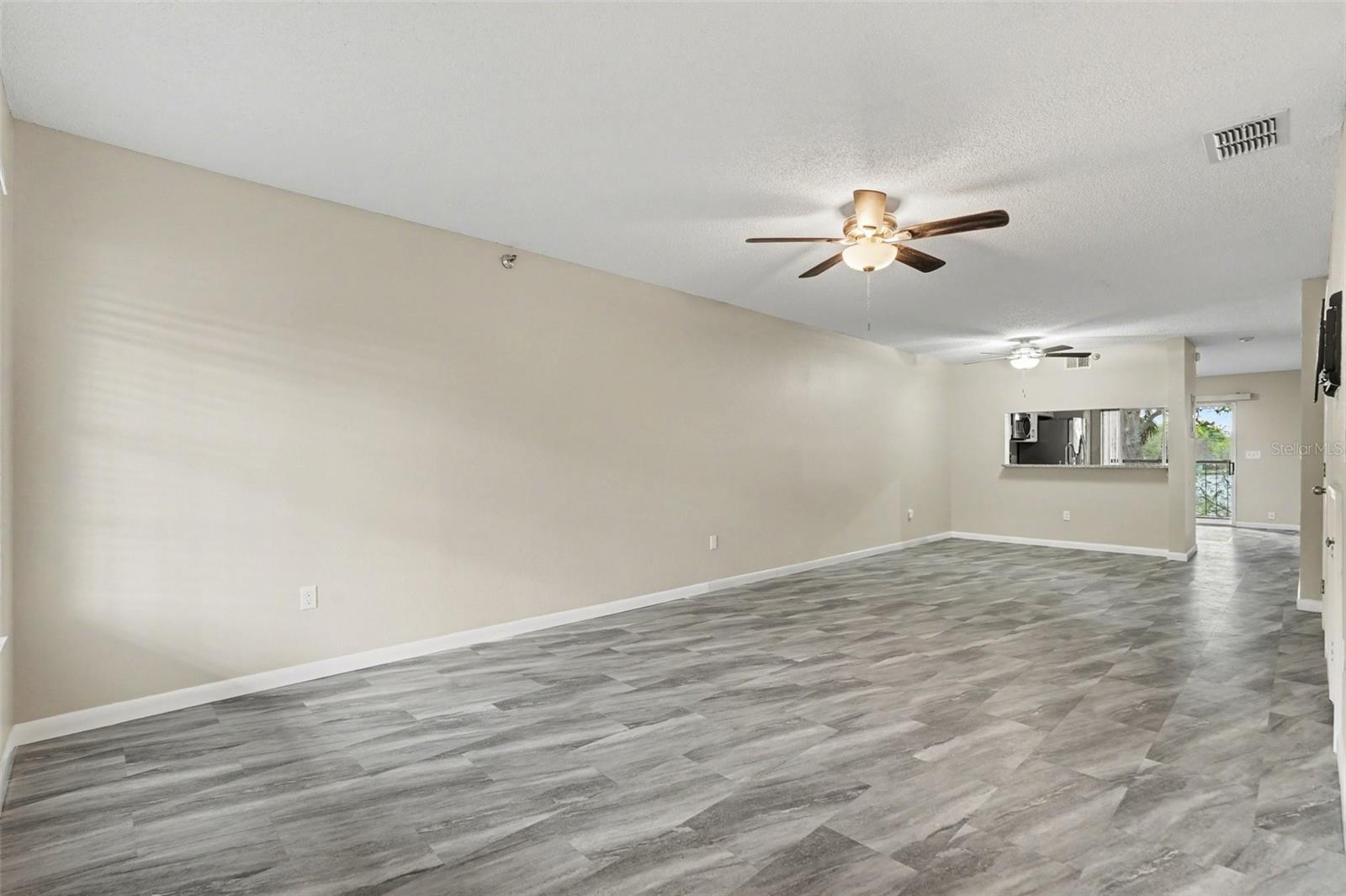 Image 15 of 40 For 7218 Bank Drive 205